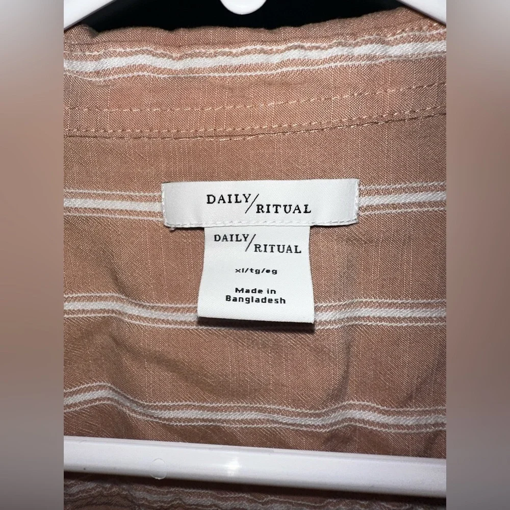 Daily Ritual lightweight shirt - Picture 3 of 5